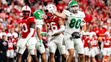 NOTES: No. 7/8 North Dakota opens Valley play at Indiana State